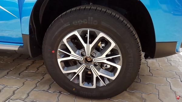 ವಿನೂತನ ವಿನ್ಯಾಸದ ರೆನಾಲ್ಟ್ ಡಸ್ಟರ್ ಫೇಸ್‌ಲಿಫ್ಟ್ ಬಿಡುಗಡೆಗೆ ಕ್ಷಣಗಣನೆ..!