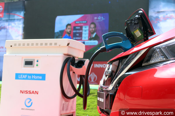 ನಮ್ಮ ಬೆಂಗಳೂರಿನಲ್ಲಿ ಪ್ರದರ್ಶನಗೊಂಡ ನಿಸ್ಸಾನ್ ಬಹುನೀರಿಕ್ಷಿತ ಲೀಫ್ ಎಲೆಕ್ಟ್ರಿಕ್ ಕಾರು..!