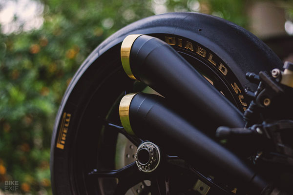 ಮಾಡಿಫೈಗೊಂಡ ರಾಯಲ್ ಎನ್‍‍ಫೀಲ್ಡ್ ಕಾಂಟಿನೆಂಟಲ್ ಜಿಟಿ650