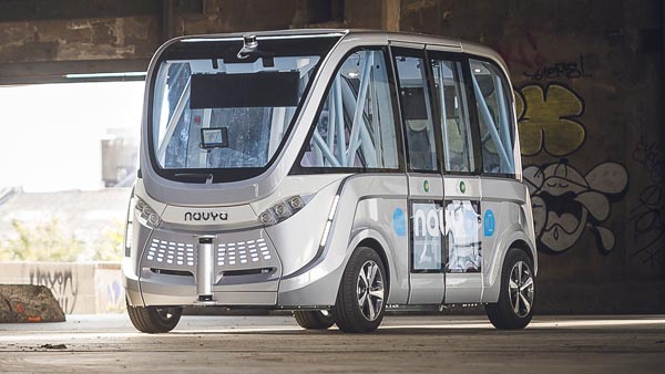 ರೋಡ್ ಟೆಸ್ಟಿಂಗ್ ವೇಳೆ ಮಹಿಳೆಗೆ ಗುದ್ದಿದ್ದ ಡ್ರೈವರ್‍‍ಲೆಸ್ ಬಸ್