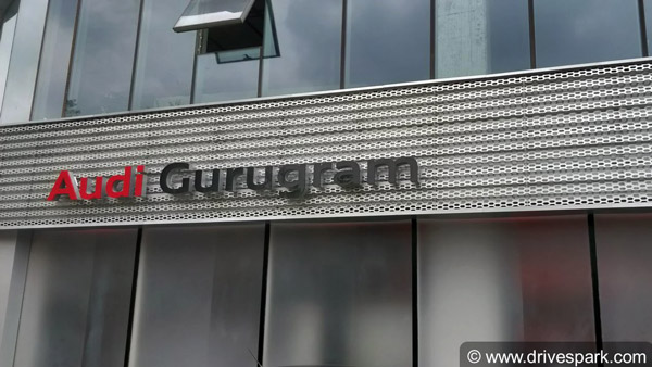 ಆಡಿ ಮೊದಲ ಐಷಾರಾಮಿ ಎಲೆಕ್ಟ್ರಿಕ್ ವರ್ಷನ್ ಇ-ಟ್ರಾನ್ ಭಾರತದಲ್ಲಿ ಅನಾವರಣ