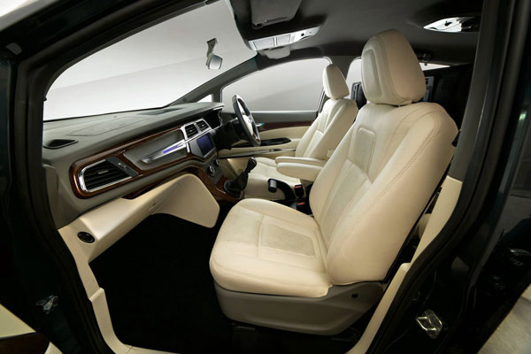 ಡಿಸಿ ಡಿಸೈನ್ ಪ್ರೇರಿತ ಮರಾಜೋ ಮಾರಾಟಕ್ಕೆ ಚಾಲನೆ ನೀಡಿದ ಮಹೀಂದ್ರಾ