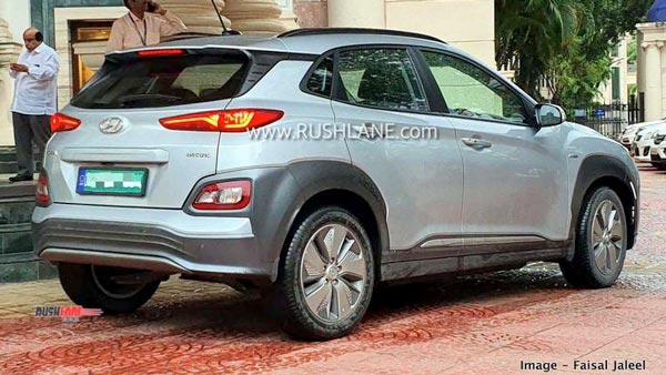 ಹ್ಯುಂಡೈ ಕೋನಾ ಎಲೆಕ್ಟ್ರಿಕ್ ಎಸ್‍ಯುವಿ ಕಾರಿನ ಡೆಲಿವರಿ ಪಡೆದ ಮೊದಲ ಗ್ರಾಹಕ