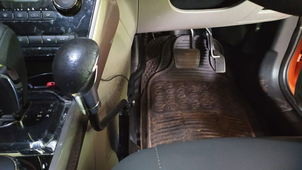 ಅಂಗವೈಕಲ್ಯಕ್ಕೆ ಸಡ್ಡು ಹೊಡೆದು ಟಾಟಾ ನೆಕ್ಸಾನ್ ಚಲಾನೆ..!