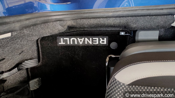 ಶುರುವಾಯ್ತು ರೆನಾಲ್ಟ್ ಟ್ರೈಬರ್ ಬುಕ್ಕಿಂಗ್ 