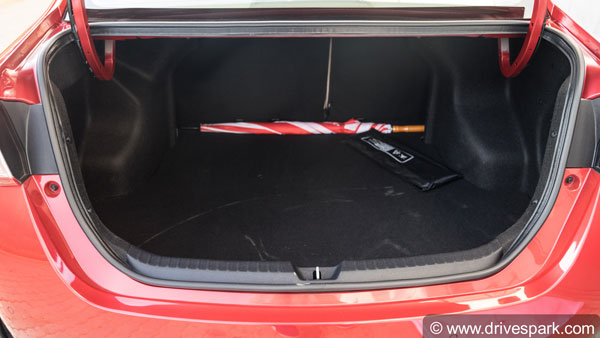 ತಿಂಗಳಿಂದ ತಿಂಗಳಿಗೆ ಕುಸಿಯುತ್ತಿರುವ ಟೊಯೊಟಾ ಯಾರಿಸ್ ಮಾರಾಟ