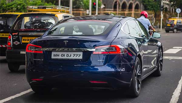 ಸೆಕೆಂಡ್ ಹ್ಯಾಂಡ್ ಕಾರು ಖರೀದಿಸಿದ್ರಾ ಮುಖೇಶ್ ಅಂಬಾನಿ? ಅಸಲಿ ಕಥೆ ಏನು?