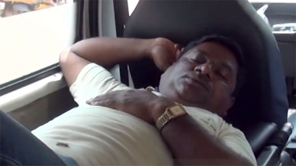 ಹದಗೆಟ್ಟ ರಸ್ತೆಗಳಲ್ಲಿ ಎಂಜಿನಿಯರ್‍‍‍ಗೆ ಬುದ್ದಿ ಕಲಿಸಿದ ಜನ..!