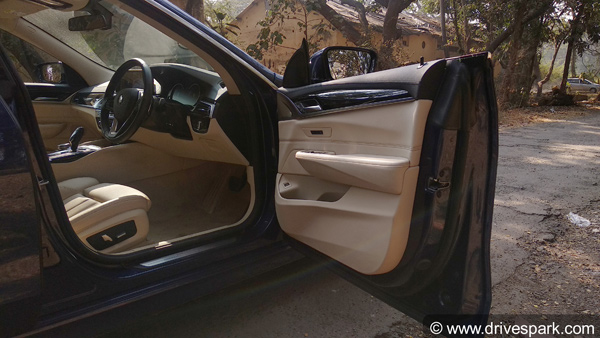 ಕಾರ್ ಡೋರ್‍‍ಗಳನ್ನು ತೆಗೆಯುವ ಡಚ್ ರೀಚ್ ಬಗ್ಗೆ ನಿಮಗೆಷ್ಟು ಗೊತ್ತು?