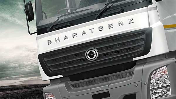 ಬಿ‍ಎಸ್6 ಟ್ರಕ್‍ ಹಾಗೂ ಬಸ್ಸುಗಳನ್ನು ಪ್ರದರ್ಶಿಸಿದ ಡೈಮ್ಲರ್