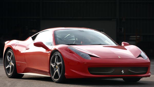 ಸೂಪರ್‍‍ಕಾರುಗಳನ್ನು ಹೊಂದಿರುವ ಭಾರತೀಯ ಮಹಿಳೆಯರಿವರು..!