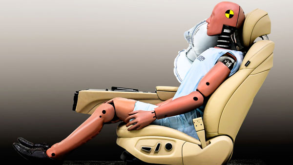 ಸೆಂಟರ್ ಸೀಟಿನ ಏರ್‍‍ಬ್ಯಾಗ್ ಅಭಿವೃದ್ಧಿಪಡಿಸಿದ ಹ್ಯುಂಡೈ