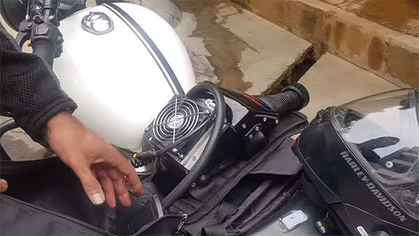 ಬೈಕ್ ಸವಾರಿ ವೇಳೆ ತಲೆಯನ್ನು ತಂಪಾಗಿಡಲಿದೆ ಈ ಎ‍‍ಸಿ ಹೆಲ್ಮೆಟ್