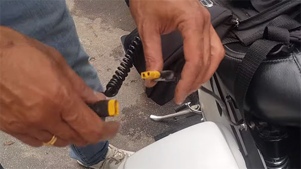 ಬೈಕ್ ಸವಾರಿ ವೇಳೆ ತಲೆಯನ್ನು ತಂಪಾಗಿಡಲಿದೆ ಈ ಎ‍‍ಸಿ ಹೆಲ್ಮೆಟ್