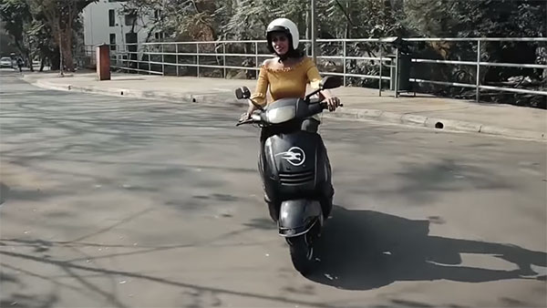 ತಳ್ಳಿದರೂ ಬೀಳದ ಸ್ಕೂಟರ್‍‍ಯಿದು..!