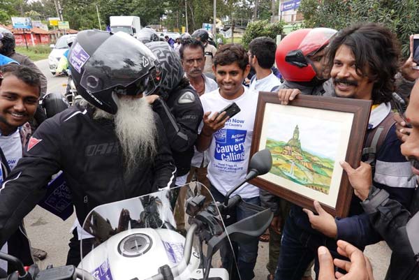 ಅಡ್ವೆಂಚರ್ ಬೈಕಿನಲ್ಲಿ ಹೊಸ ರ್‍ಯಾಲಿ ಶುರು ಮಾಡಿದ್ರು ಸದ್ಗುರು