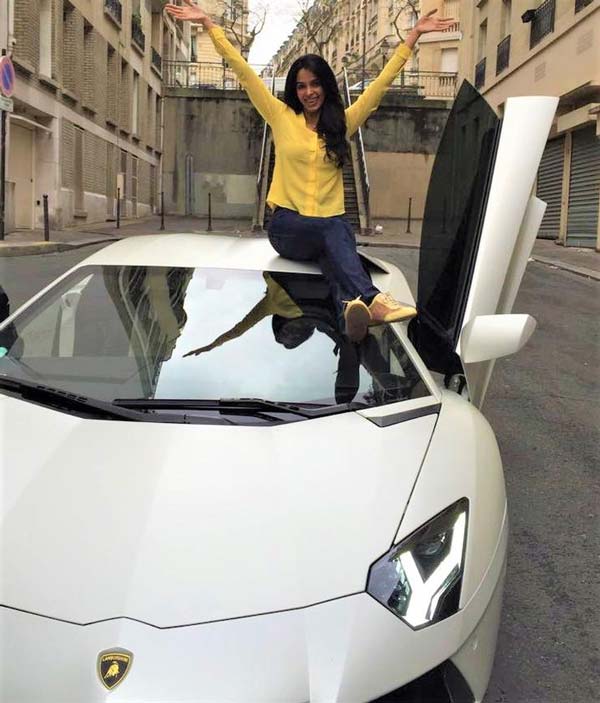 ಸೂಪರ್‍‍ಕಾರುಗಳನ್ನು ಹೊಂದಿರುವ ಭಾರತೀಯ ಮಹಿಳೆಯರಿವರು..!