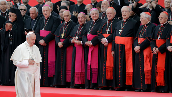 ಮಹೀಂದ್ರಾ ಕಾರಿನಲ್ಲಿ ಸಂಚರಿಸಿದ ಪೋಪ್ ಫ್ರಾನ್ಸಿಸ್