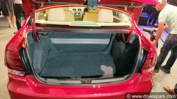 ಬಿಡುಗಡೆಯಾದ ಫೋಕ್ಸ್‌ವ್ಯಾಗನ್ ನವೀಕೃತ ಕಾರುಗಳು