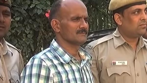 ಬಿಲ್ಡಪ್ ಕೊಡಲು ಹೋಗಿ ಲಾಕಪ್ ಸೇರಿದ ನೌಕಾ ಪಡೆ ಮಾಜಿ ಅಧಿಕಾರಿ..!