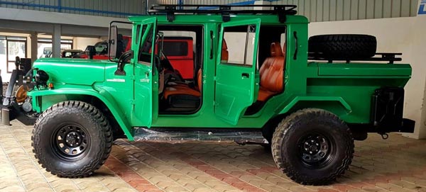 ಧೋನಿಗೆ ಕಾರು ತೊಳೆಯಲು ಸಹಾಯ ಮಾಡಿದ ಮಗಳು ಝೀವಾ