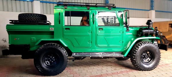 ಧೋನಿಗೆ ಕಾರು ತೊಳೆಯಲು ಸಹಾಯ ಮಾಡಿದ ಮಗಳು ಝೀವಾ