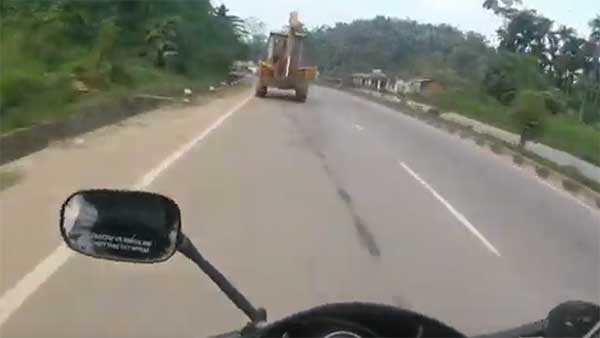 ಹೆದ್ದಾರಿಗಳಲ್ಲಿ ವಾಹನ ಚಾಲನೆ ವೇಳೆ ಓವರ್‌ಟೆಕ್ ಮಾಡುವ ಮುನ್ನ ಹುಷಾರ್..!