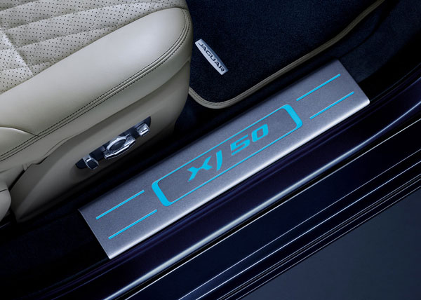 ಜಾಗ್ವಾರ್ ಕಾರುಗಳ ಮೇಲೆ ಭರ್ಜರಿ ಆಫರ್