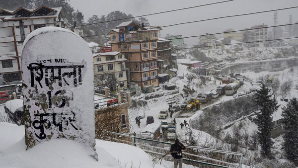 ಮೈಲಿಗಲ್ಲುಗಳ ಬಣ್ಣದ ಹಿಂದಿರುವ ಕಾರಣಗಳೇನು ಗೊತ್ತಾ?
