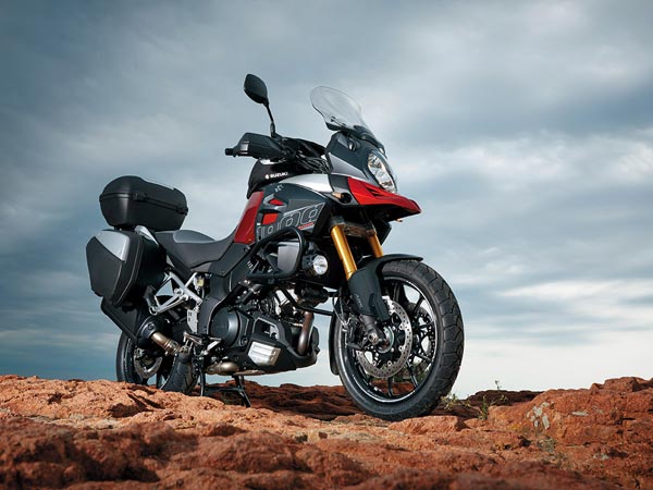 ವಿ ಸ್ಟಾರ್ಮ್ 1100 ಟೀಸರ್ ಬಿಡುಗಡೆಗೊಳಿಸಿದ ಸುಜುಕಿ