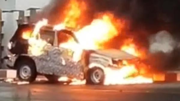 ಬೆಂಕಿಗಾಹುತಿಯಾದ ಮಹೀಂದ್ರಾ ಬಿ‍ಎಸ್ 6 ಸ್ಕಾರ್ಪಿಯೊ ಕಾರು