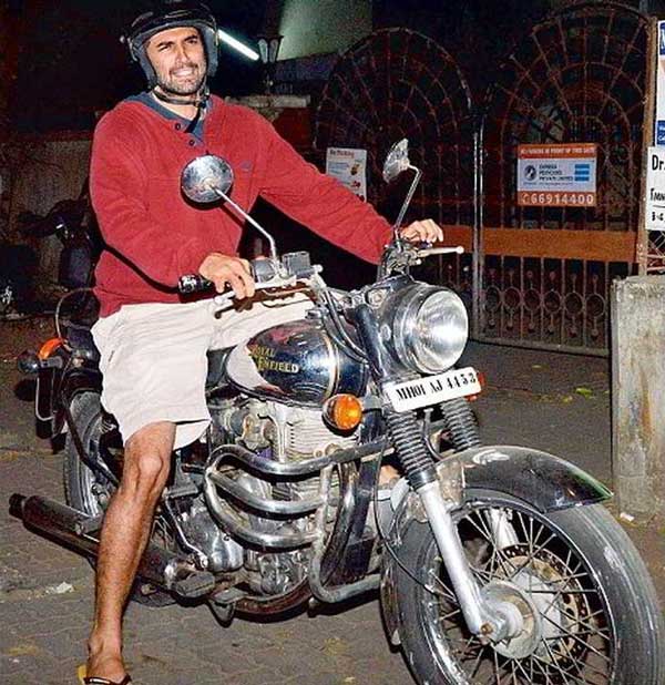 ರಾಯಲ್ ಎನ್‍‍ಫೀಲ್ಡ್ ಹೊಂದಿರುವ ಸೆಲೆಬ್ರಿಟಿಗಳು