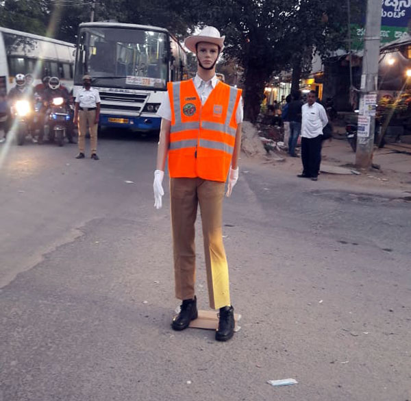 ಸಂಚಾರಿ ನಿಯಮಗಳ ಉಲ್ಲಂಘನೆ ತಡೆಗಾಗಿ ಬೆಂಗಳೂರು ಪೊಲೀಸರಿಂದ ಹೊಸ ಐಡಿಯಾ..!