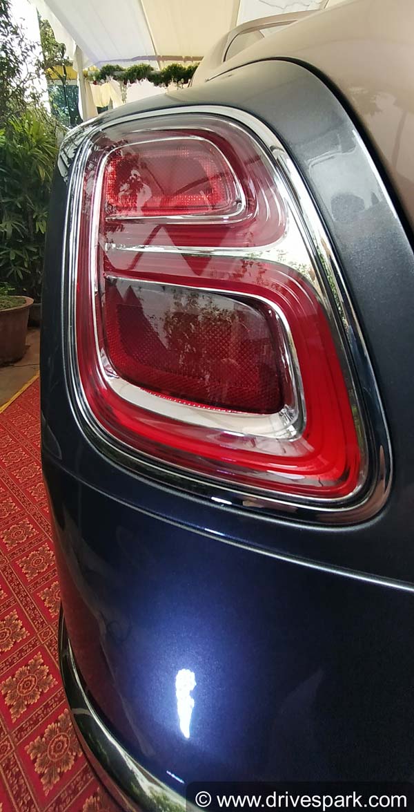 ಬರೋಬ್ಬರಿ 12 ಕೋಟಿ ಮೌಲ್ಯದ ಬೆಂಟ್ಲಿ ಮೊಜಾನ್ ಕಾರು ಖರೀದಿಸಿದ ಬೆಂಗಳೂರು ಉದ್ಯಮಿ