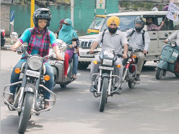 ರಾಯಲ್ ಎನ್‍‍ಫೀಲ್ಡ್ ಹೊಂದಿರುವ ಸೆಲೆಬ್ರಿಟಿಗಳು