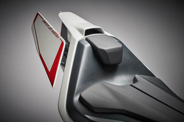 ಇಐಸಿಎಂಎನಲ್ಲಿ ಅನಾವರಣಗೊಂಡ ಎಕ್ಸ್‌ಟ್ರೀಮ್ 1.ಆರ್ ಕಾನ್ಸೆಪ್ಟ್ ಬೈಕು