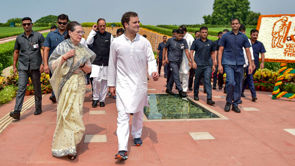 ಇನ್ಮುಂದೆ ರೇಂಜ್ ರೋವರ್ ಬದಲಿಗೆ ಟಾಟಾ ಸಫಾರಿ ಬಳಸಲಿದೆ ಗಾಂಧಿ ಕುಟುಂಬ..! ಇನ್ಮುಂದೆ ರೇಂಜ್ ರೋವರ್ ಬದಲಿಗೆ ಟಾಟಾ ಸಫಾರಿ ಬಳಸಲಿದೆ ಗಾಂಧಿ ಕುಟುಂಬ..!