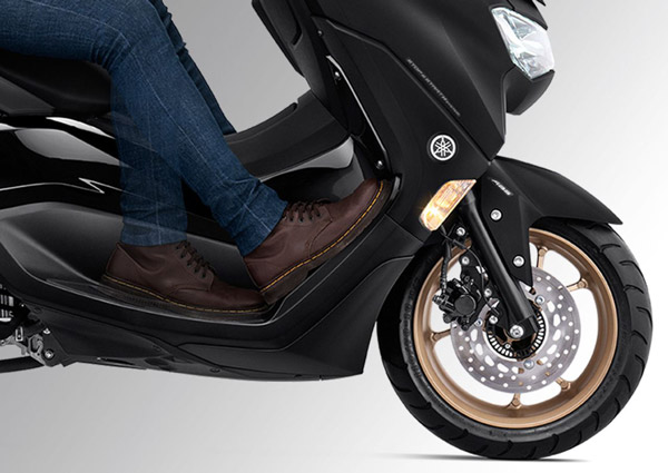 ಆರ್ 15 ಬೈಕ್ ಸಾಮರ್ಥ್ಯ ಹೊಂದಲಿದೆ ಯಮಹಾ ಎನ್‍‍ಮ್ಯಾಕ್ಸ್ 155 ಸ್ಕೂಟರ್