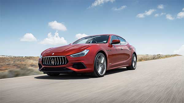 ವಿ6 ಪೆಟ್ರೋಲ್ ಎಂಜಿನ್‍‍ನಲ್ಲಿ ಕಾರುಗಳನ್ನು ಬಿಡುಗಡೆಗೊಳಿಸಿದ ಮಸೆರಾಟಿ