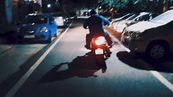 ತಂದೆಗೆ ದುಬಾರಿ ಬೆಲೆಯ ಸೂಪರ್‍‍ಬೈಕ್ ಗಿಫ್ಟ್ ನೀಡಿದ ಮಗ