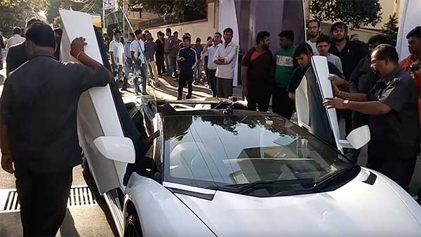 ಐಷಾರಾಮಿ ಕಾರಿನ ಡೀಲರ್ ಆದ ಟೀ ಮಾರುತ್ತಿದ್ದ ಕನ್ನಡಿಗನ ರೋಚಕ ಕಥೆ