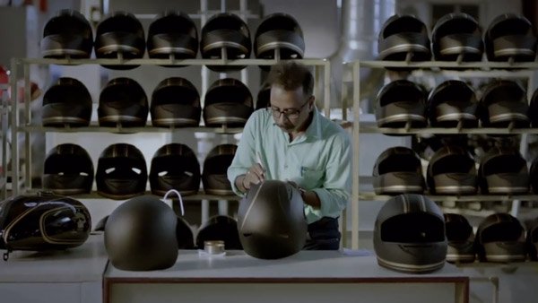 ಕೈ ಬಣ್ಣದಿಂದ ತಯಾರಾದ ಹೆಲ್ಮೆಟ್‍ ಮಾರಾಟ ಮಾಡಲಿದೆ ರಾಯಲ್ ಎನ್‍‍ಫೀಲ್ಡ್