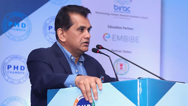 ದೇಶಾದ್ಯಂತ ಚಾರ್ಜಿಂಗ್ ಸ್ಟೇಷನ್‍‍ಗಳನ್ನು ತೆರೆಯಲಿದೆ ಕೇಂದ್ರ ಸರ್ಕಾರ