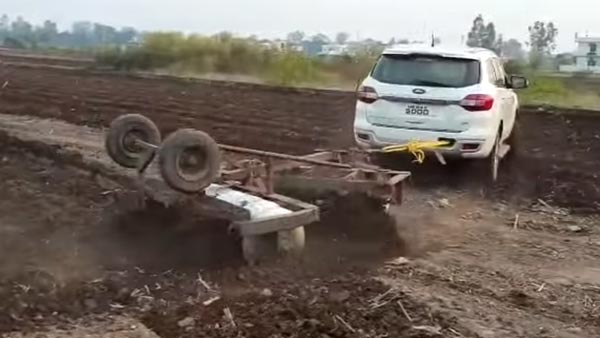 ಹೊಲವನ್ನು ಉಳುಮೆ ಮಾಡಿದ ಫೋರ್ಡ್ ಎಂಡೀವರ್..!