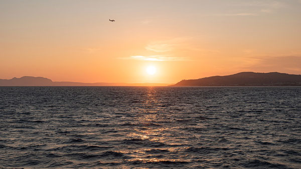 ವಿಮಾನಗಳೇಕೆ ಪೆಸಿಫಿಕ್ ಸಾಗರದ ಮೇಲೆ ಹಾರಾಡುವುದಿಲ್ಲ?