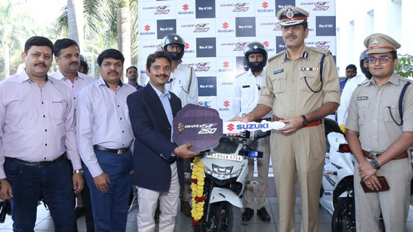 ಟ್ರಾಫಿಕ್ ಪೊಲೀಸರಿಗೆ ಮಾಡಿಫೈಗೊಳಿಸಿದ ಬೈಕ್ ನೀಡಿದ ಸುಜುಕಿ