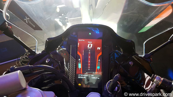 ಪ್ರೀಮಿಯಂ ಫೀಚರ್ಸ್‌ನೊಂದಿಗೆ ಬಿಡುಗಡೆಯಾದ ಬಿಎಸ್-6 ಟಿವಿಎಸ್ ಅಪಾಚೆ ಆರ್‌ಆರ್ 310