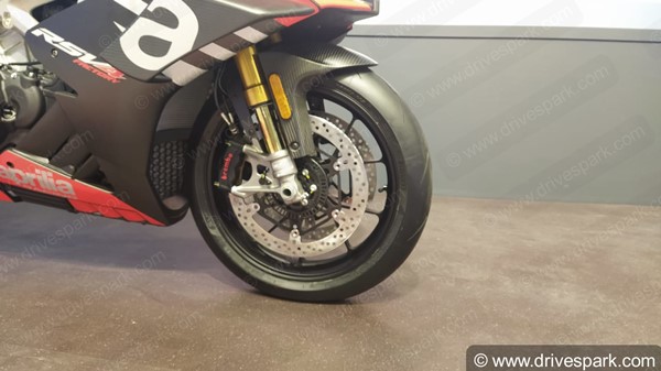 ಆಟೋ ಎಕ್ಸ್‌ಪೋ 2020: ಸೂಪರ್‍‍ಬೈಕ್ ಅನ್ನು ಅನಾವರಣಗೊಳಿಸಿದ ಎಪ್ರಿಲಿಯಾ