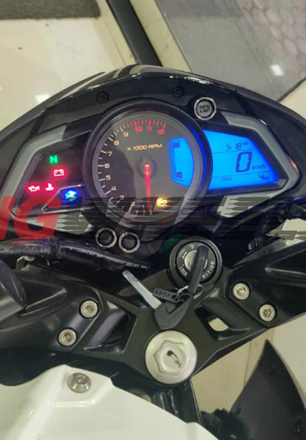 ಡೀಲರ್‍ ಬಳಿ ತಲುಪಿದ ಬಿ‍ಎಸ್-6 ಬಜಾಜ್ ಪಲ್ಸರ್ ಎನ್‍‍ಎಸ್ 200