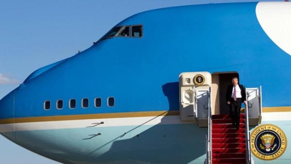 ಅಮೆರಿಕಾ ಅಧ್ಯಕ್ಷರ ಅಧಿಕೃತ ವಿಮಾನದ ವಿಶೇಷತೆಗಳೇನು ಗೊತ್ತಾ?